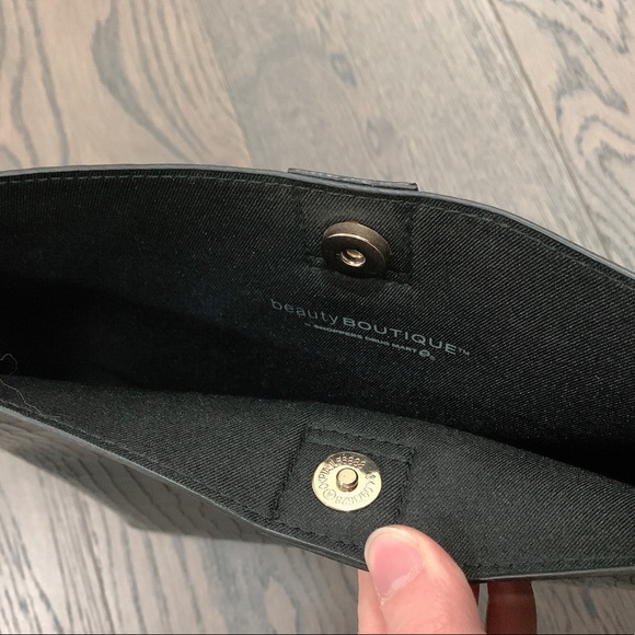 Croc print gold hardware black bag - Picture 2 of 4